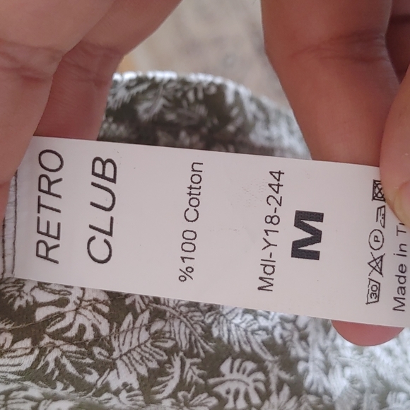 Short sleeve button down shirt - Picture 4 of 4